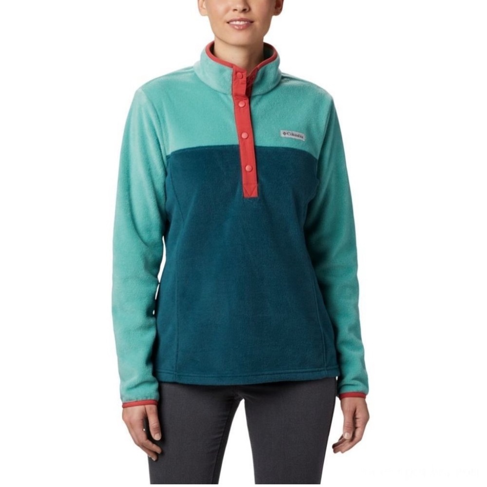 Women’s Columbia Teal and Aqua half snap Fleece Pullover size Medium